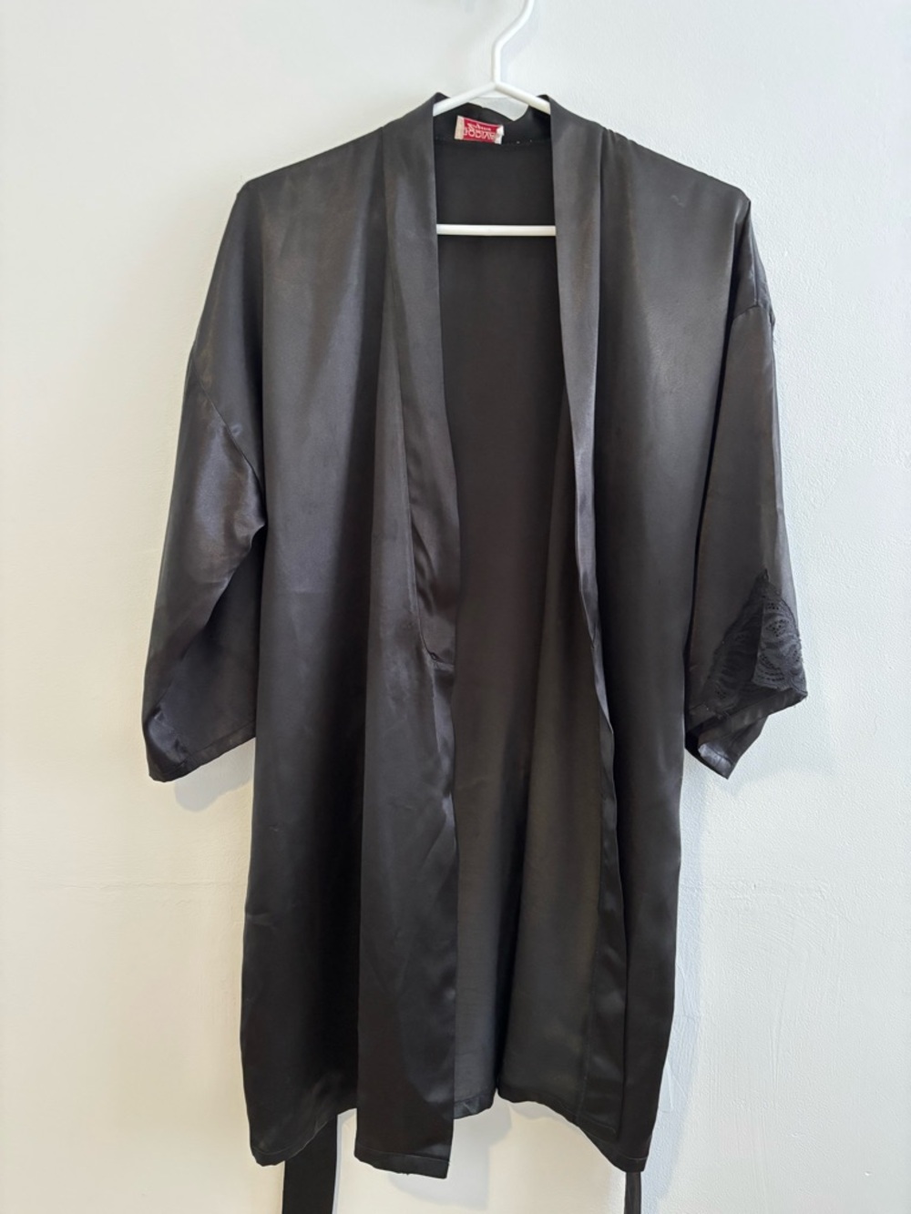3 for $15😍 Vintage Black Satin Kimono-Style Robe with Tie Belt